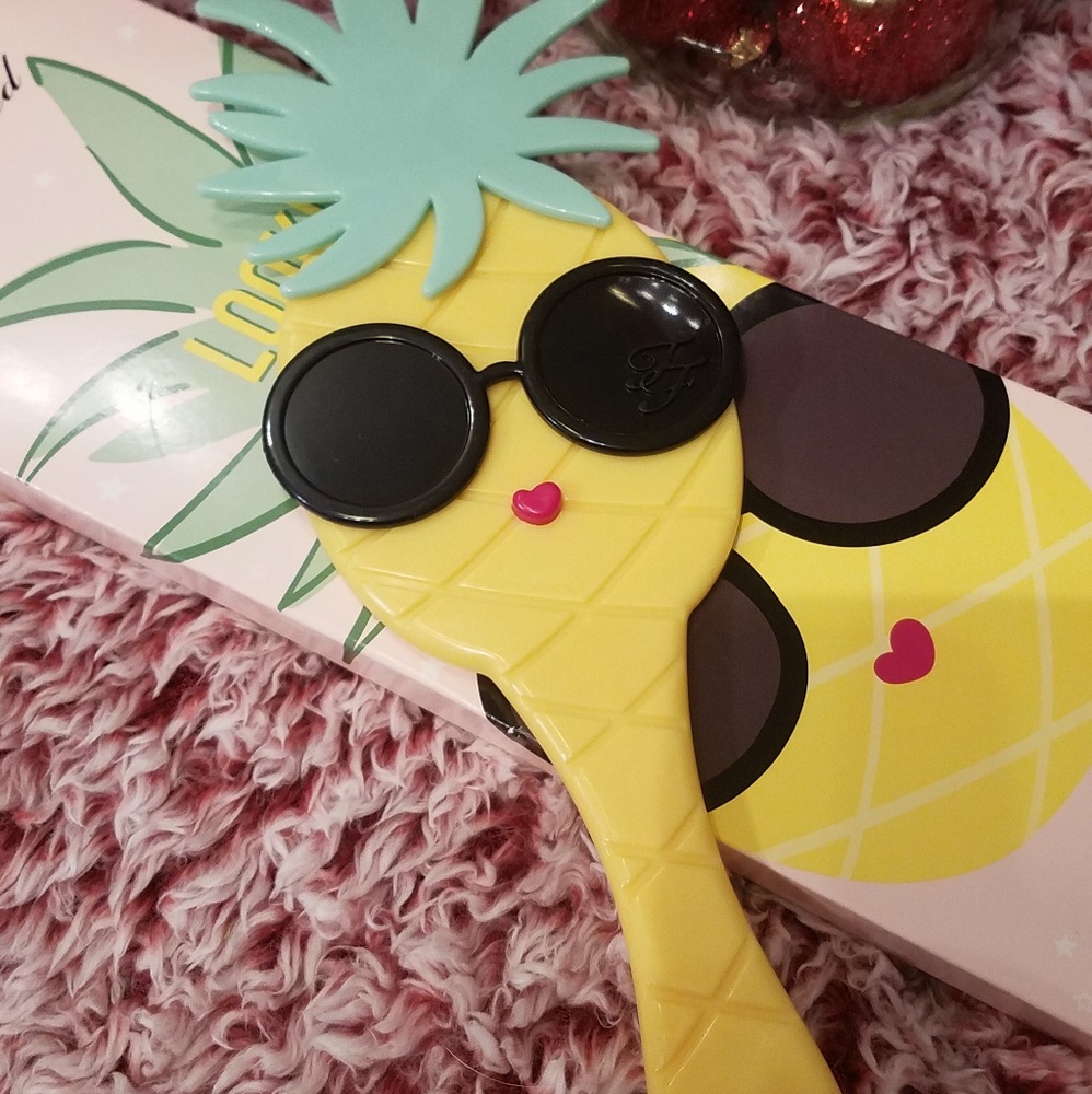 Too Faced Pineapple Mirror Limited Edition
